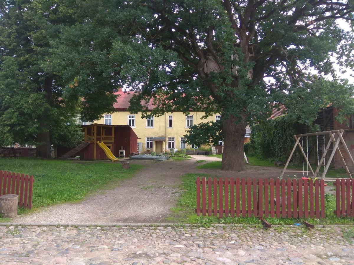 Kirsimaee Maja