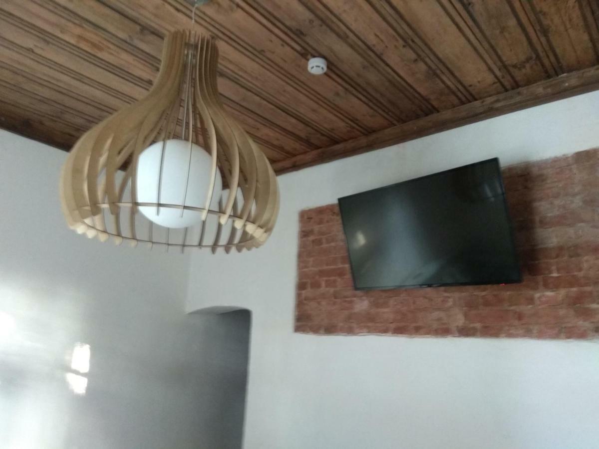 Apartament Kirsimaee Maja *